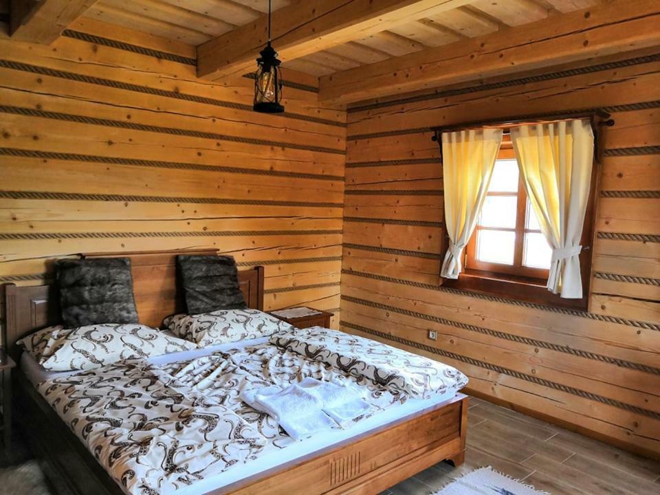 مبيت وإفطار Námestovo Koliba Holica المظهر الخارجي الصورة